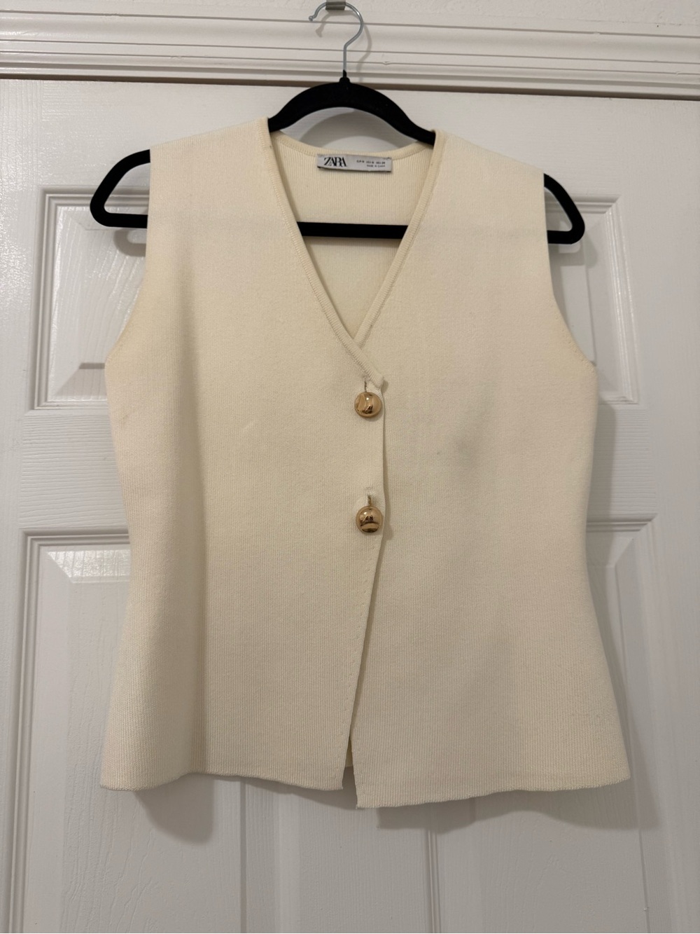 Zara Cream V-Neck Sleeveless Knit Vest with Gold Buttons